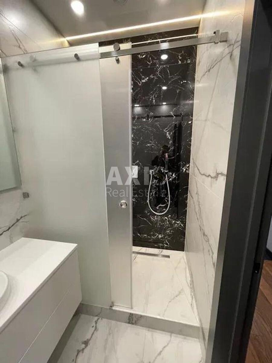 3k apartment vul. Zhyljans'ka 68630545