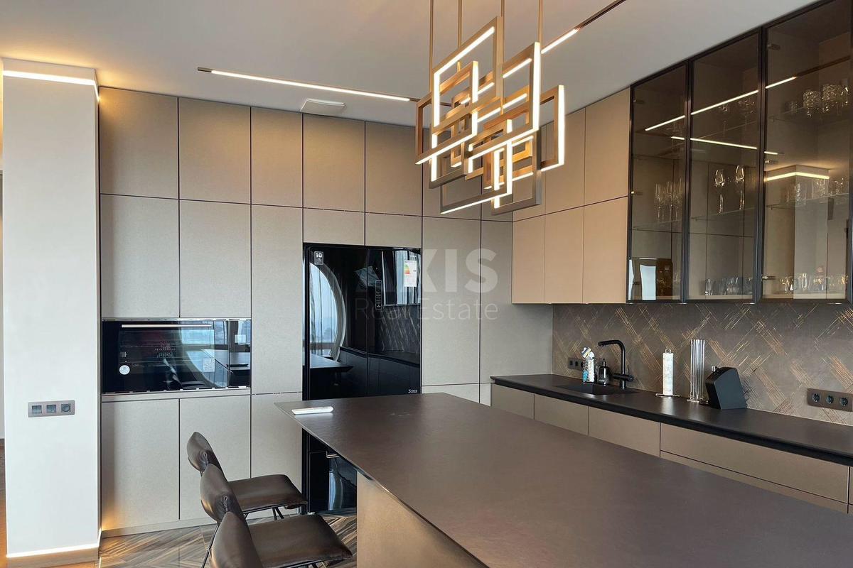 4k apartment vul. Instytuts'ka 183