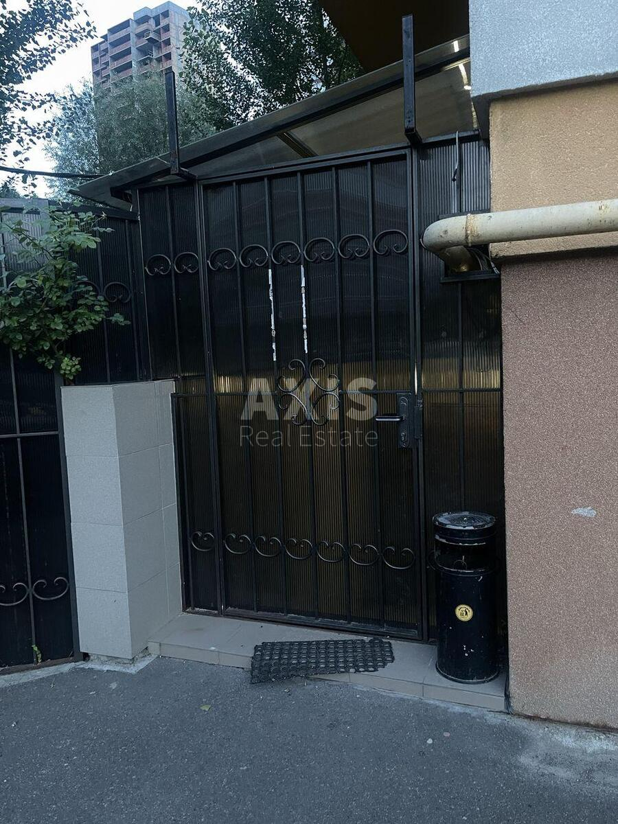 Office vul. Saperno-Slobids'ka 22, 73m2