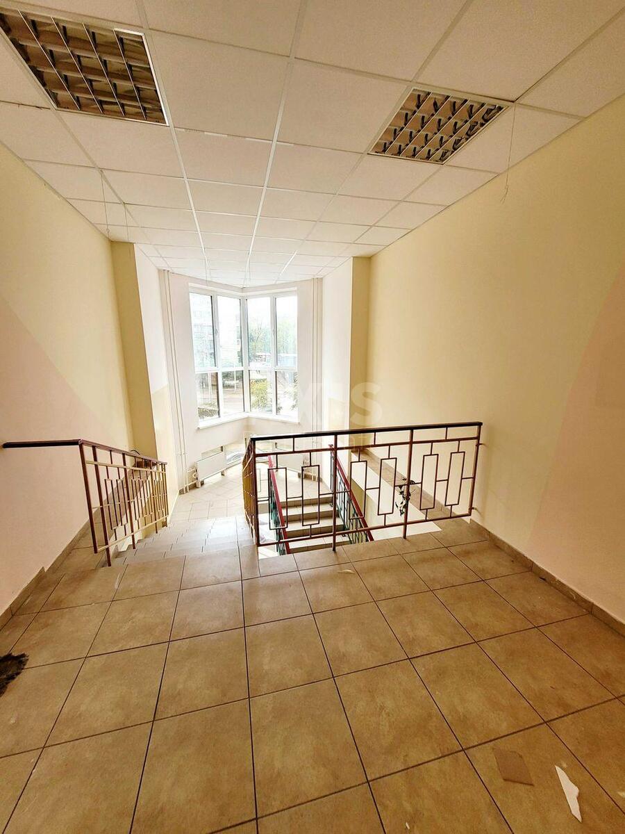 Trade object vul. Solom'jans'ka 15А, 600m22