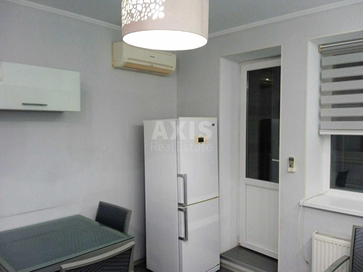 1k apartment vul. Golosii'vs'ka 13Б2