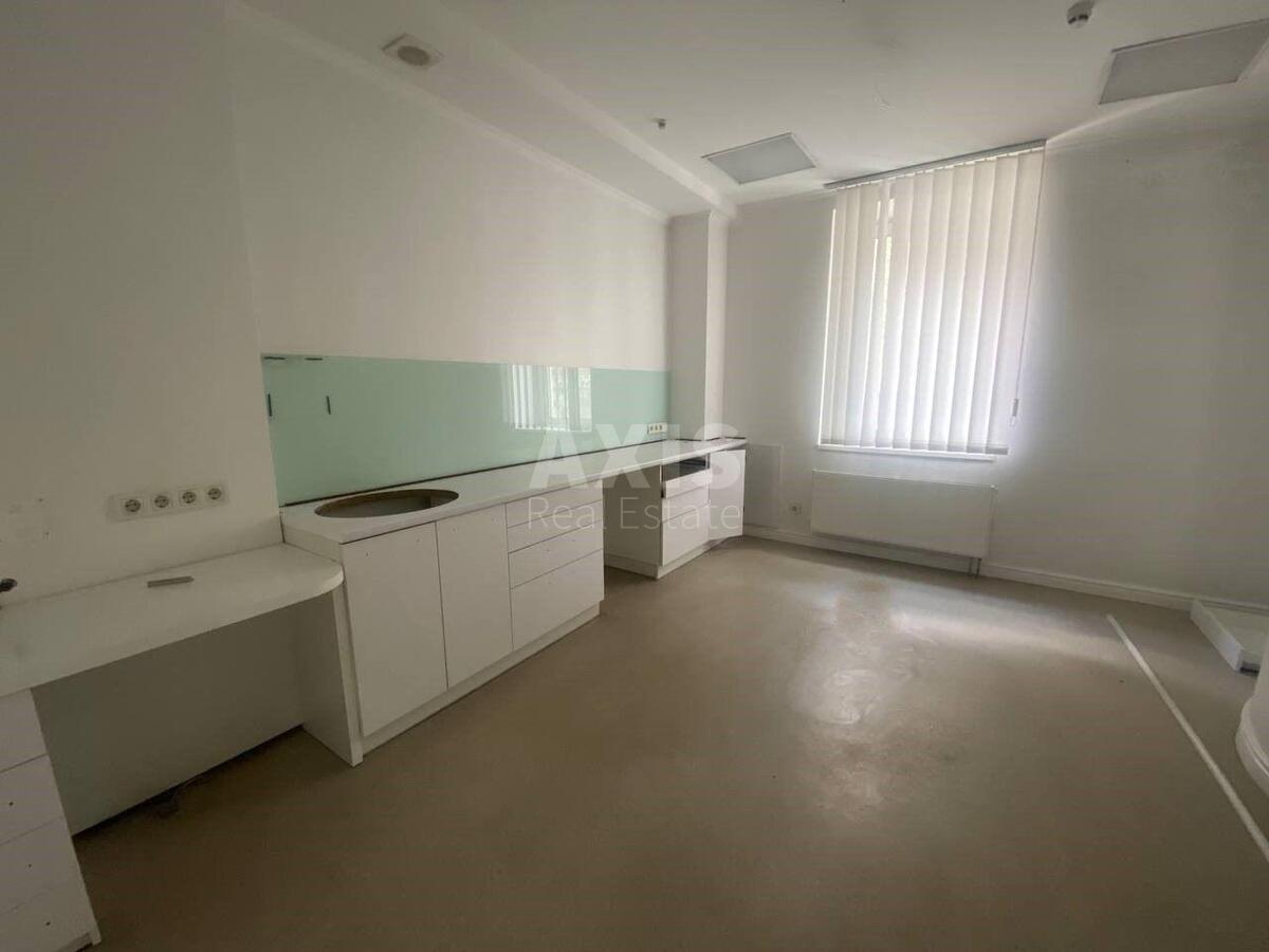 Объект торговли ул. Евгения Коновальца 32Г, 90м2595485