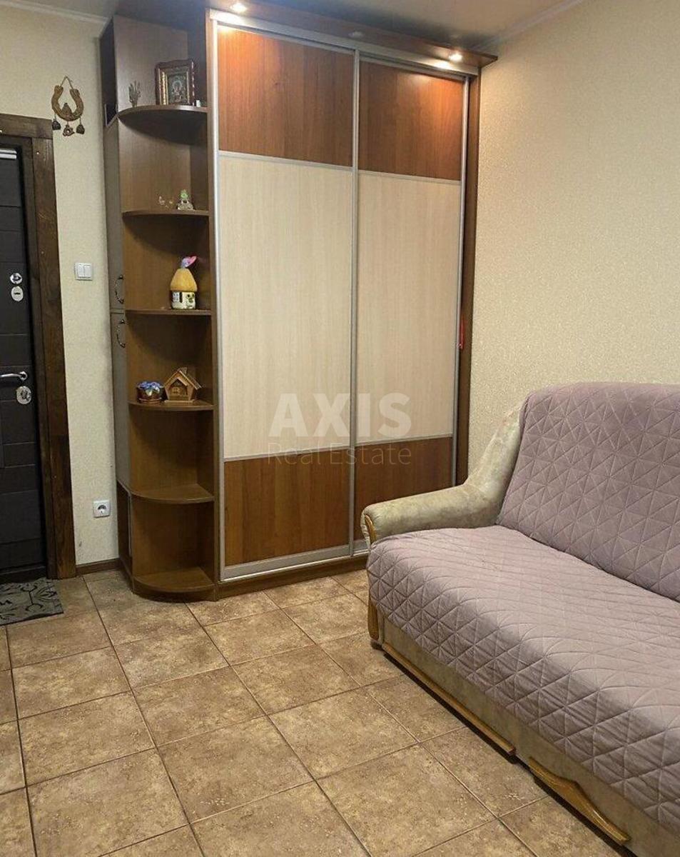 1k apartment vul. Myloslavs'ka 162
