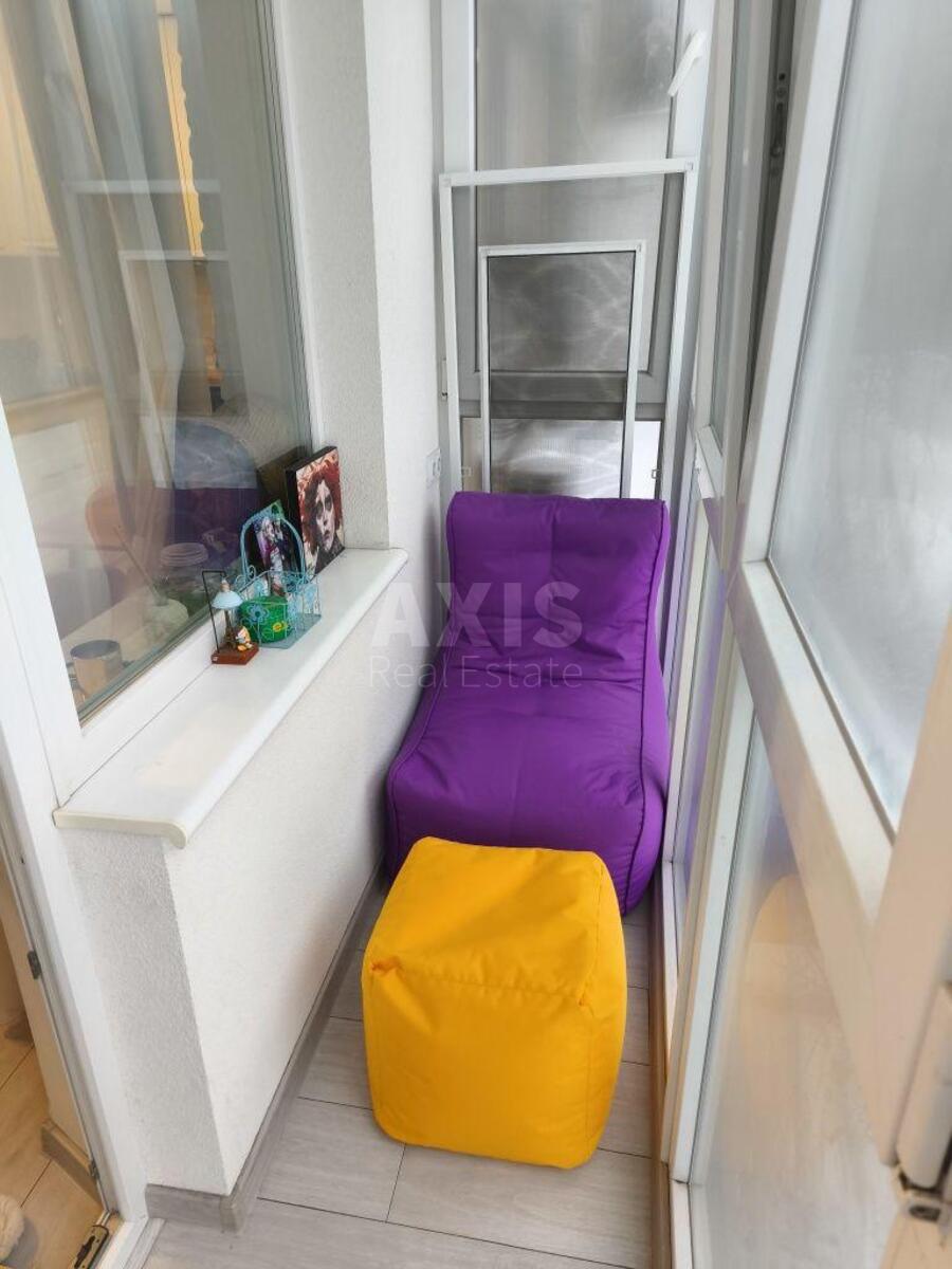 3k apartment vul. Radchenka Petra 276381010