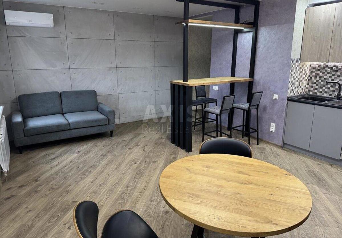 2k apartment vul. Lypkivs'kogo Vasylja Mytropolyta 37В5