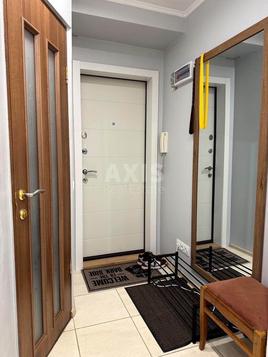 2к квартира ул. Телиги Елены 1А6154111