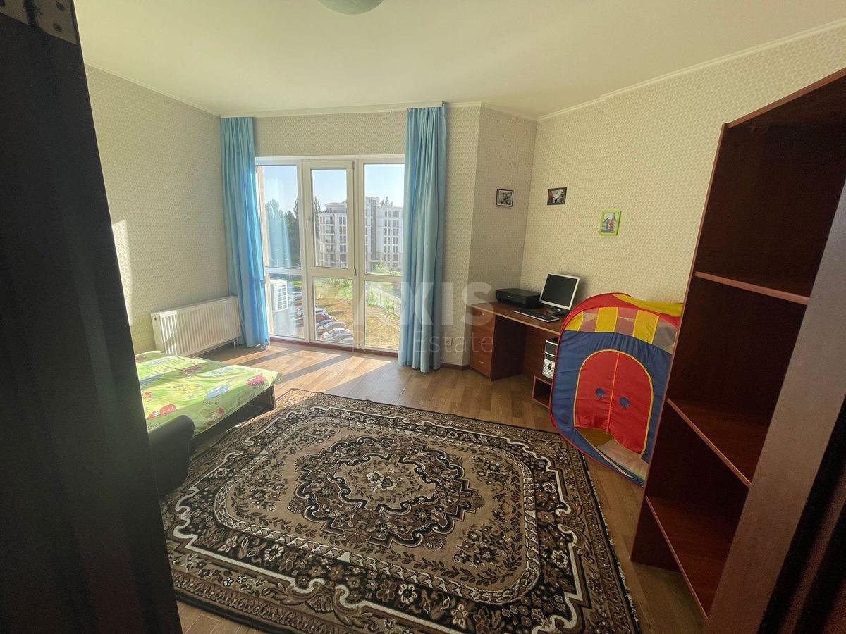 3k apartment vul. Metrologichna 1094