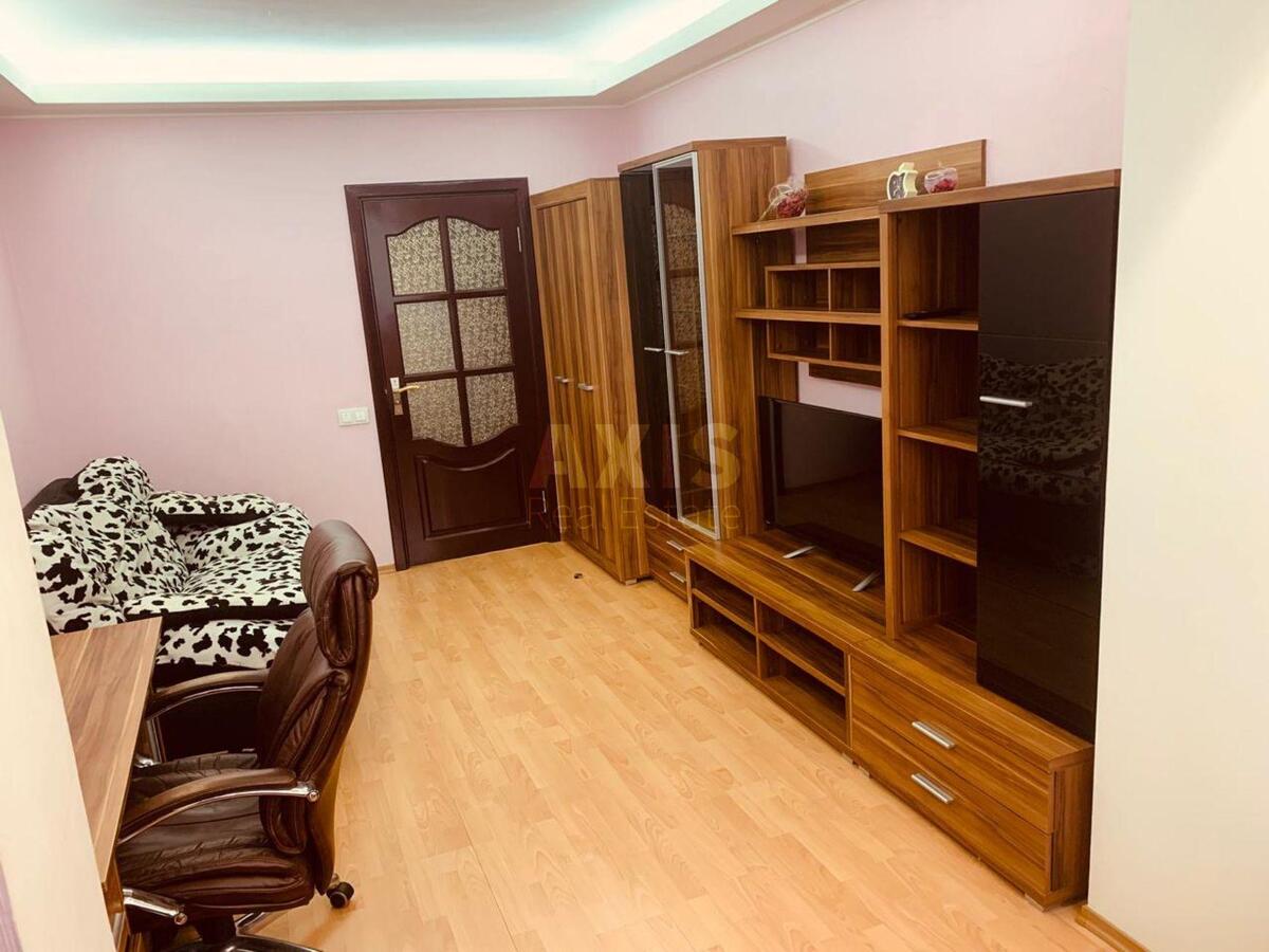 2к квартира пр-т Гонгадзе Георгия 18Ж564377