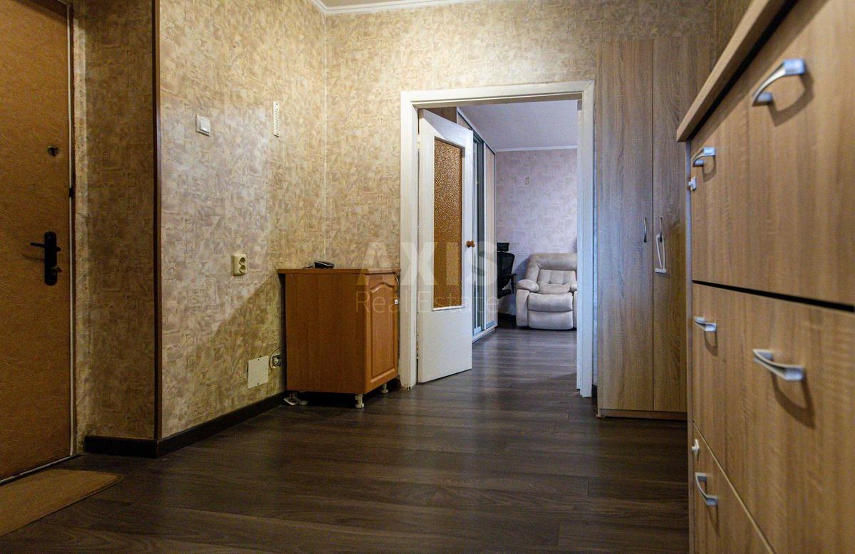 3к квартира ул. Верховинца Василия 104