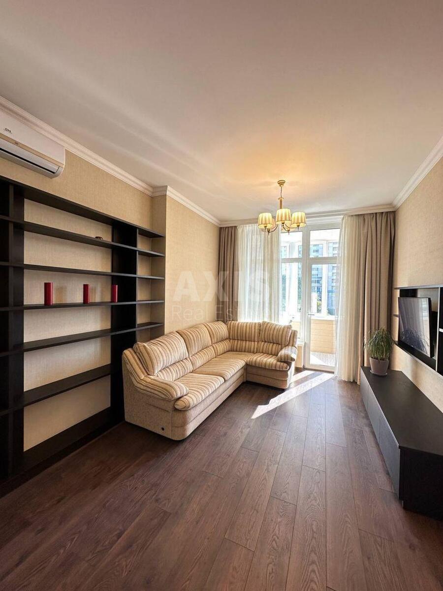 3k apartment pr-t Tychyny Pavla 18Б1