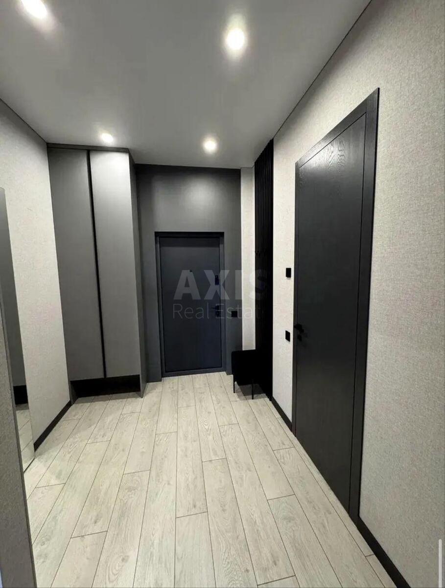 1k apartment pr-t Berestejskij 116237913