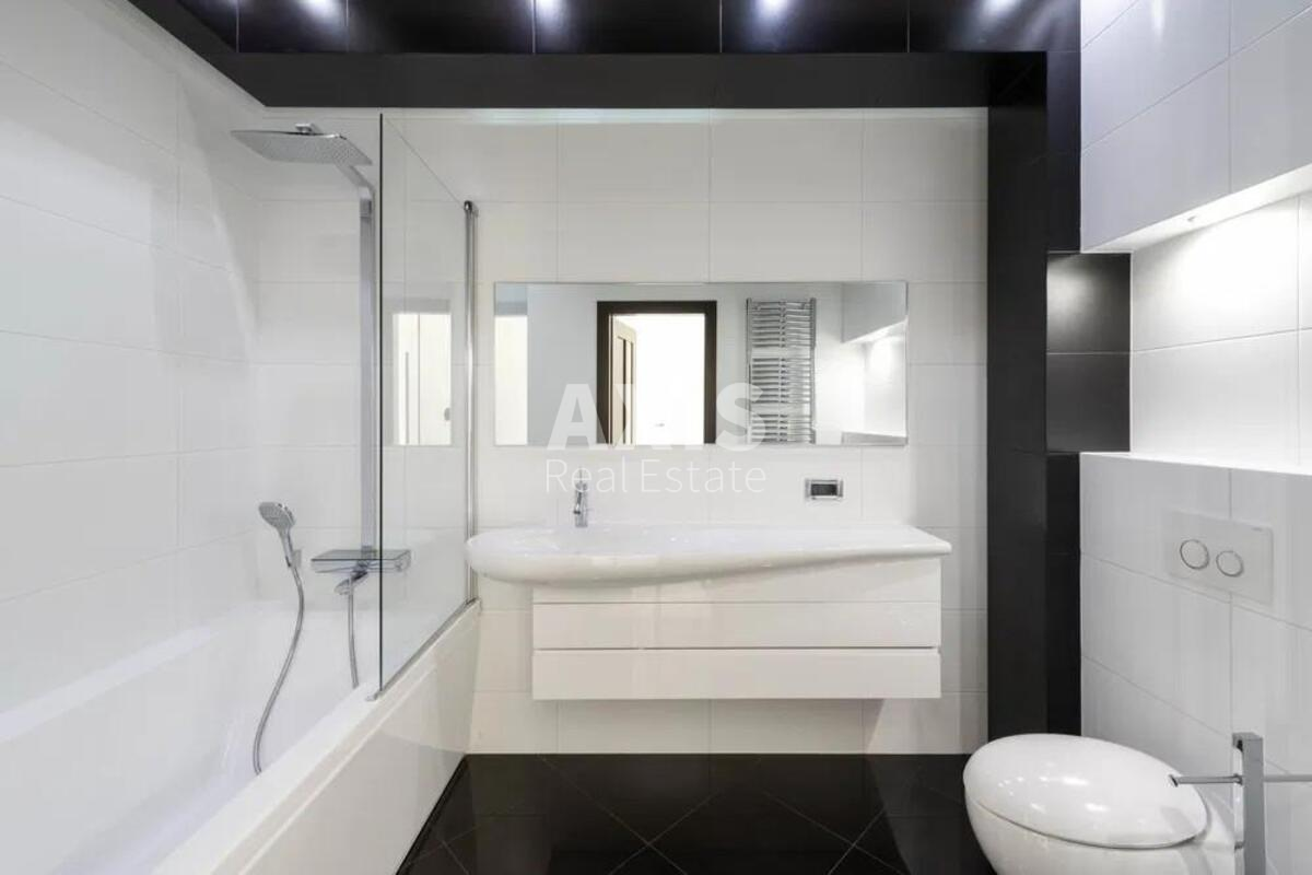 4k apartment vul. Dragomyrova Myhajla 184