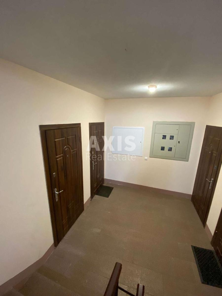 1k apartment vul. Osinnja 5910
