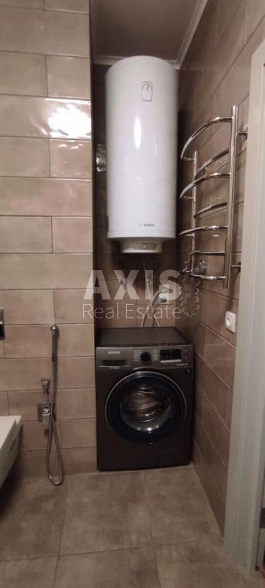 1k apartment vul. Zhyljans'ka 686