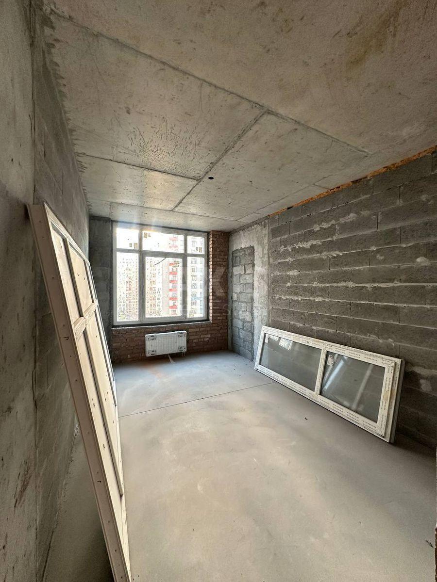3k apartment vul. Sverstjuka Jevgena 4583684