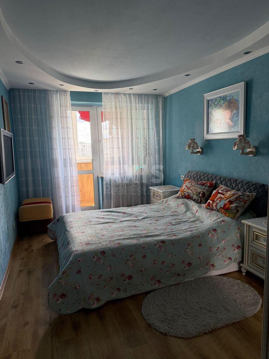 3k apartment vul. Geroi'v Dnipra 3811