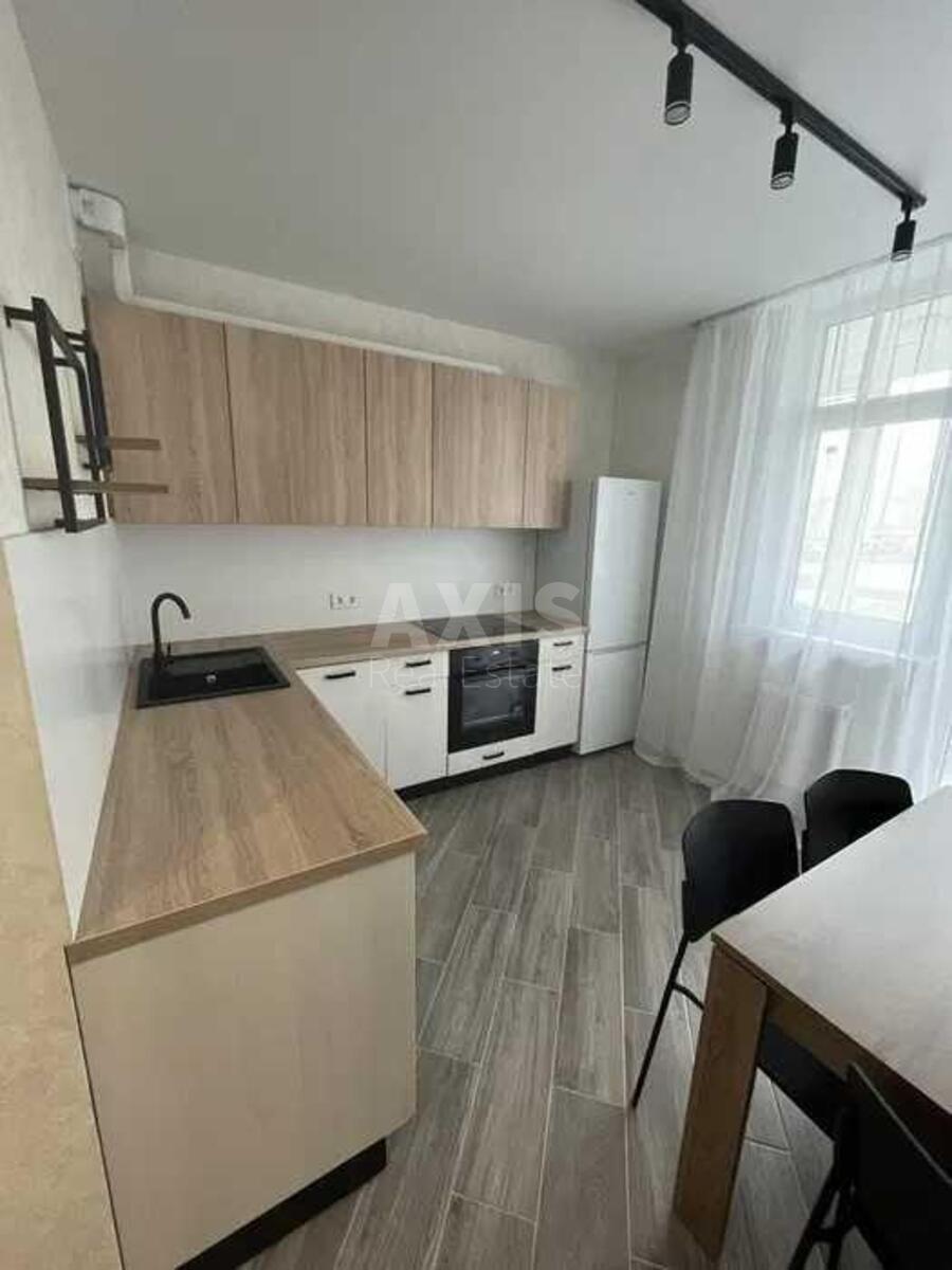 1k apartment vul. Revuc'kogo 40584570