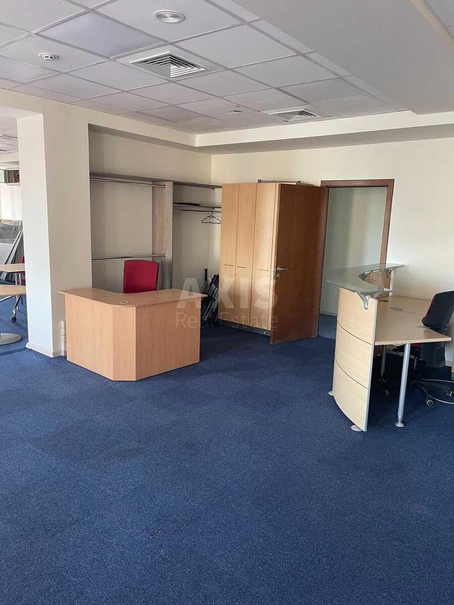 Office vul. Saksagans'kogo 40/85, 256m24