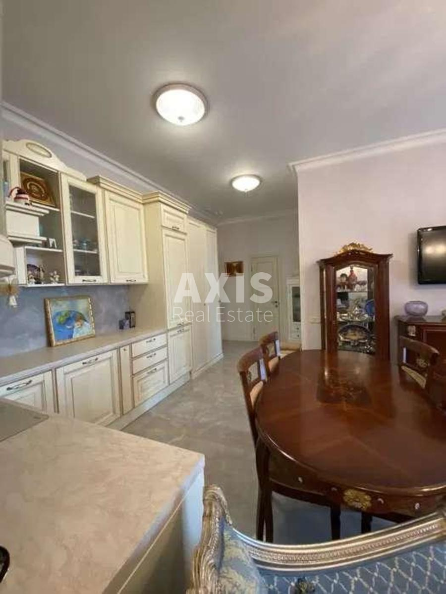 1k apartment bul. Lesi Ukrai'nky 70