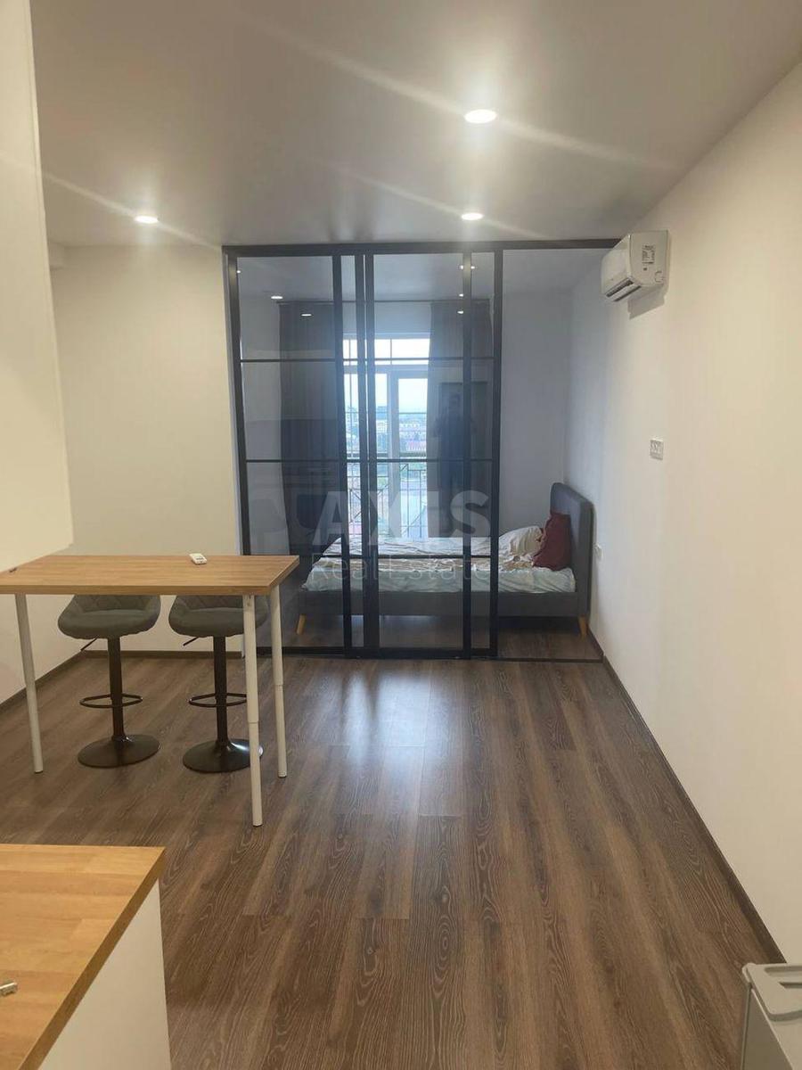2k apartment vul. Myhajla Maksymovycha 242
