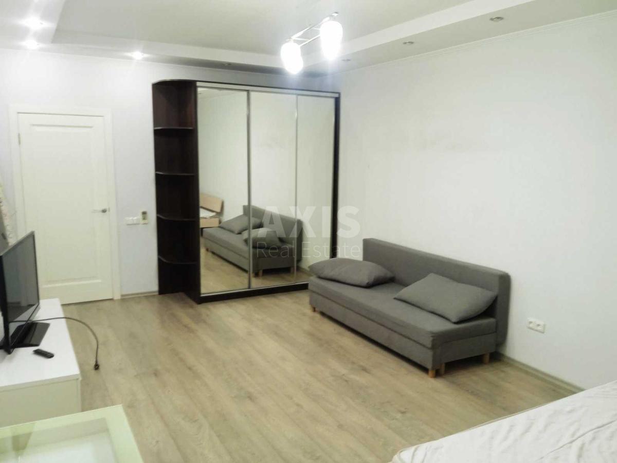 1k apartment vul. Golosii'vs'ka 13Б3