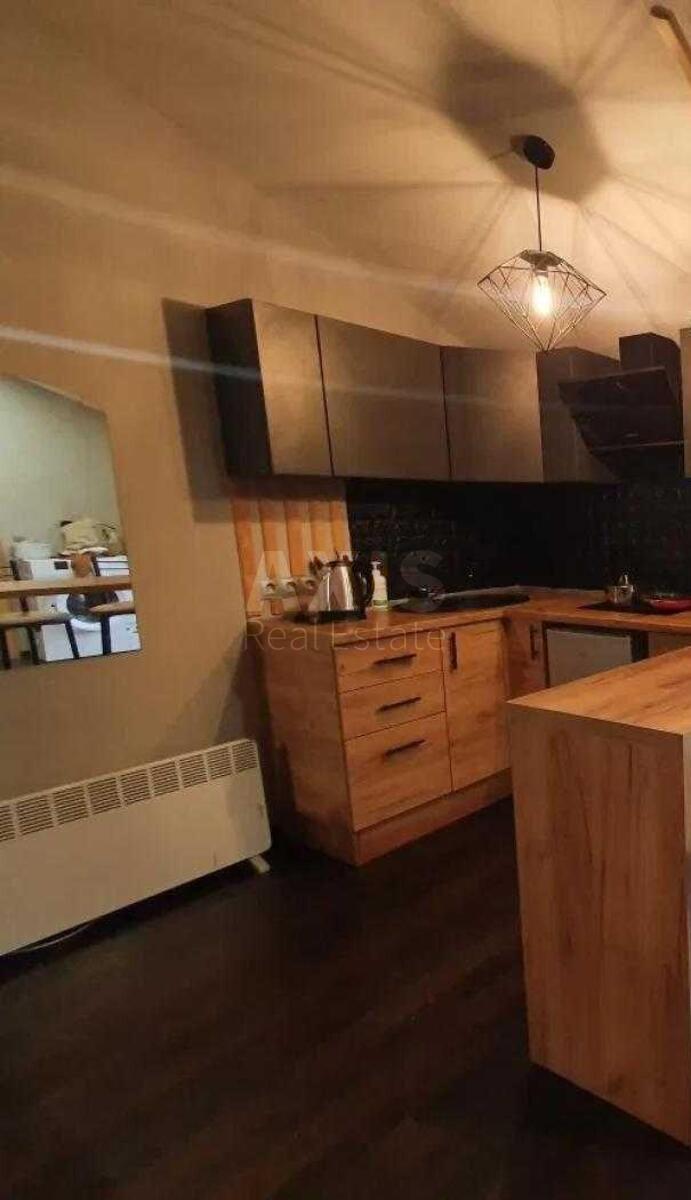 1k apartment vul. Zaliznychna 32