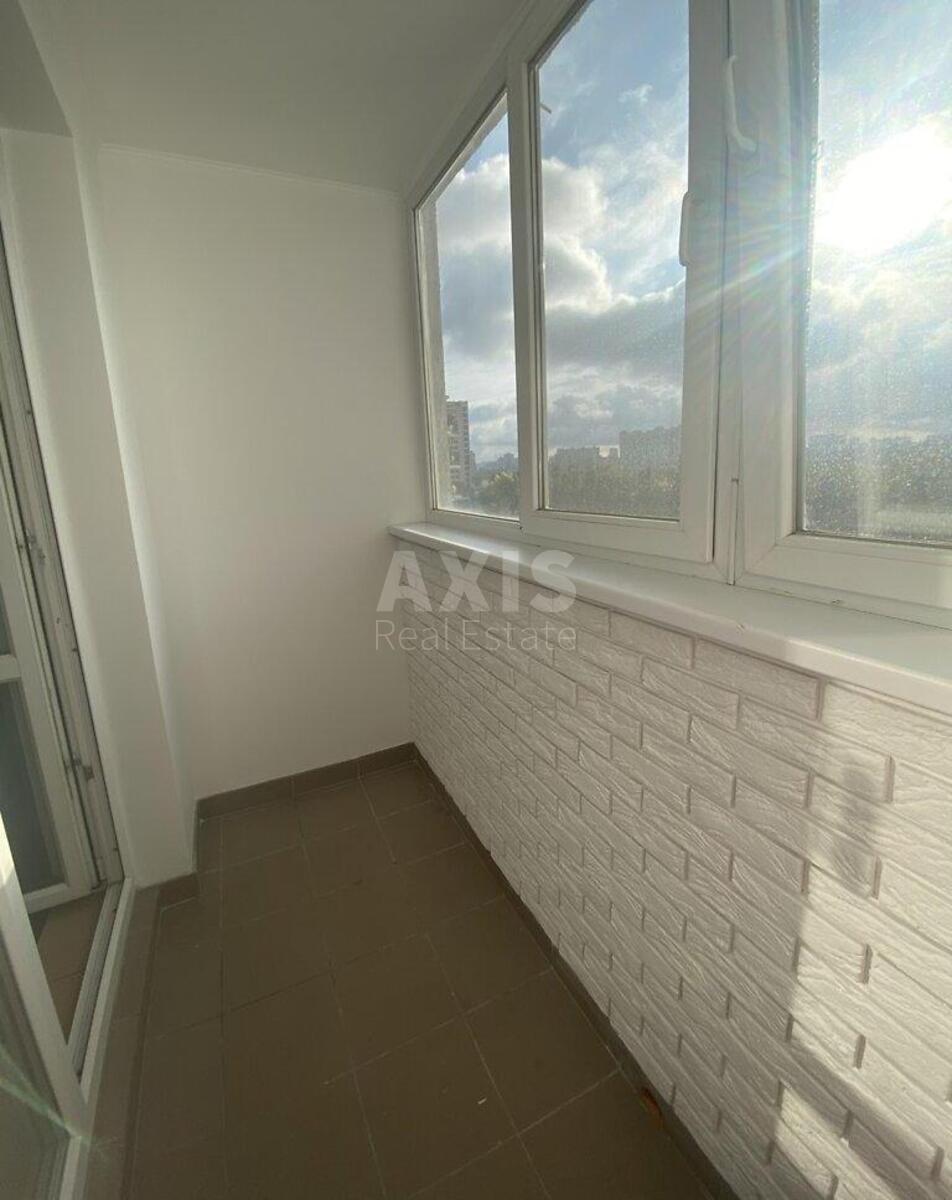 1k apartment pr-t Komarova Kosmonavta 261