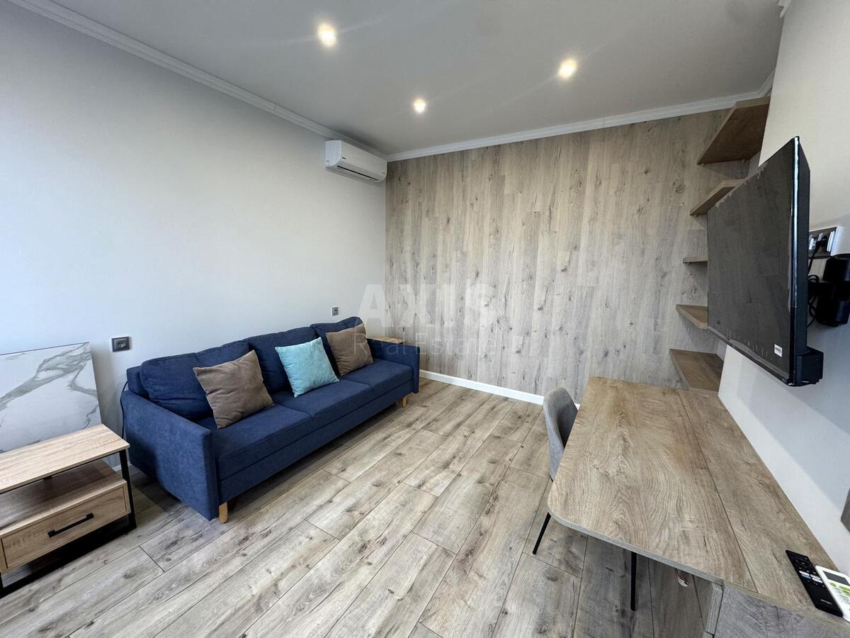 1k apartment vul. Antonovycha 44640200