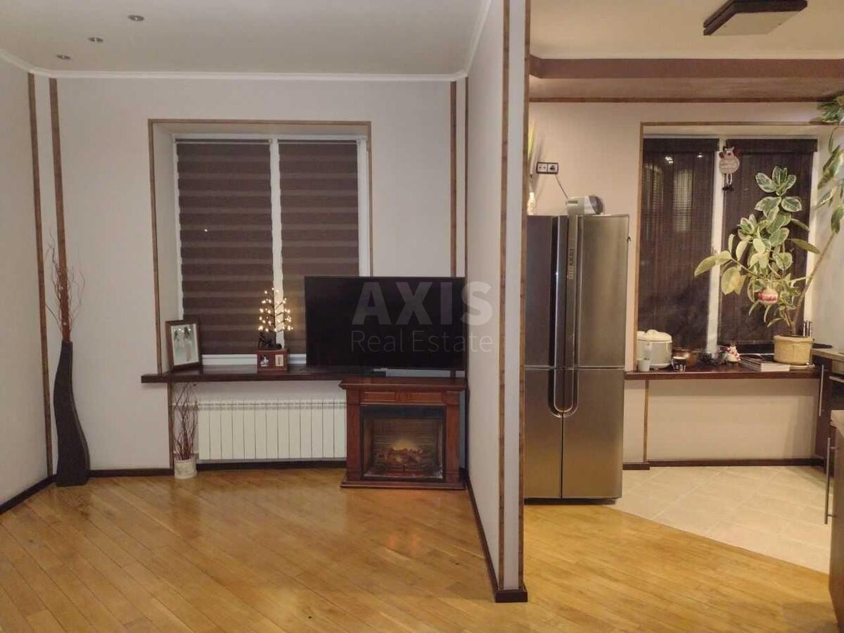 3k apartment vul. Vyshgorods'ka 48