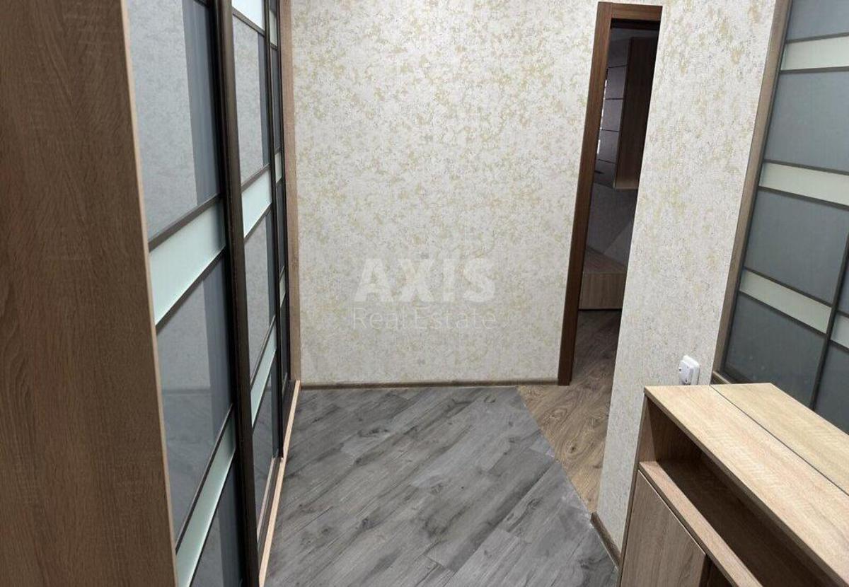 2k apartment vul. Lypkivs'kogo Vasylja Mytropolyta 37В6