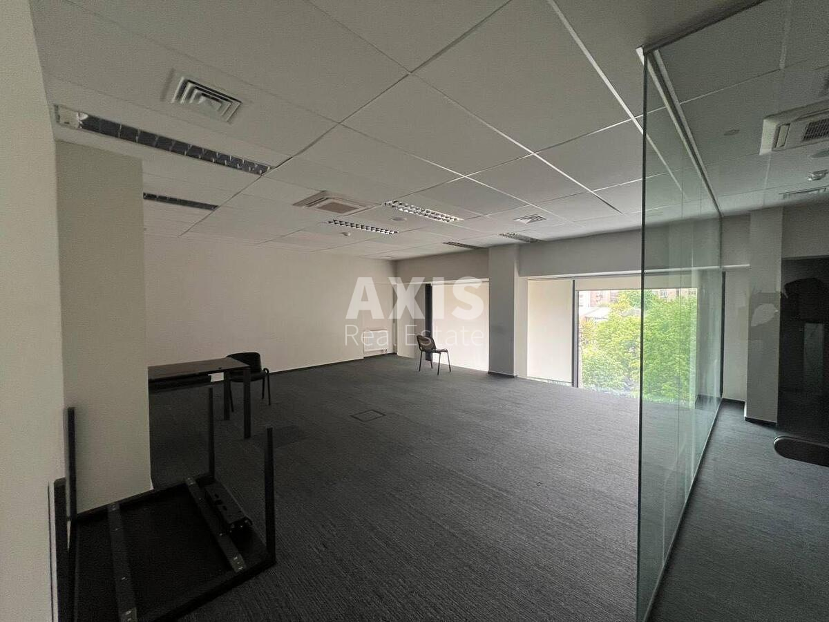 Office vul. Antonovycha 118, 242m2570370