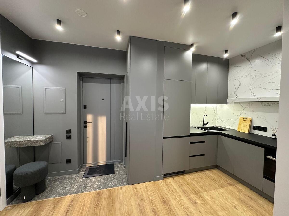 1k apartment nab. Dniprovs'ka 15К0