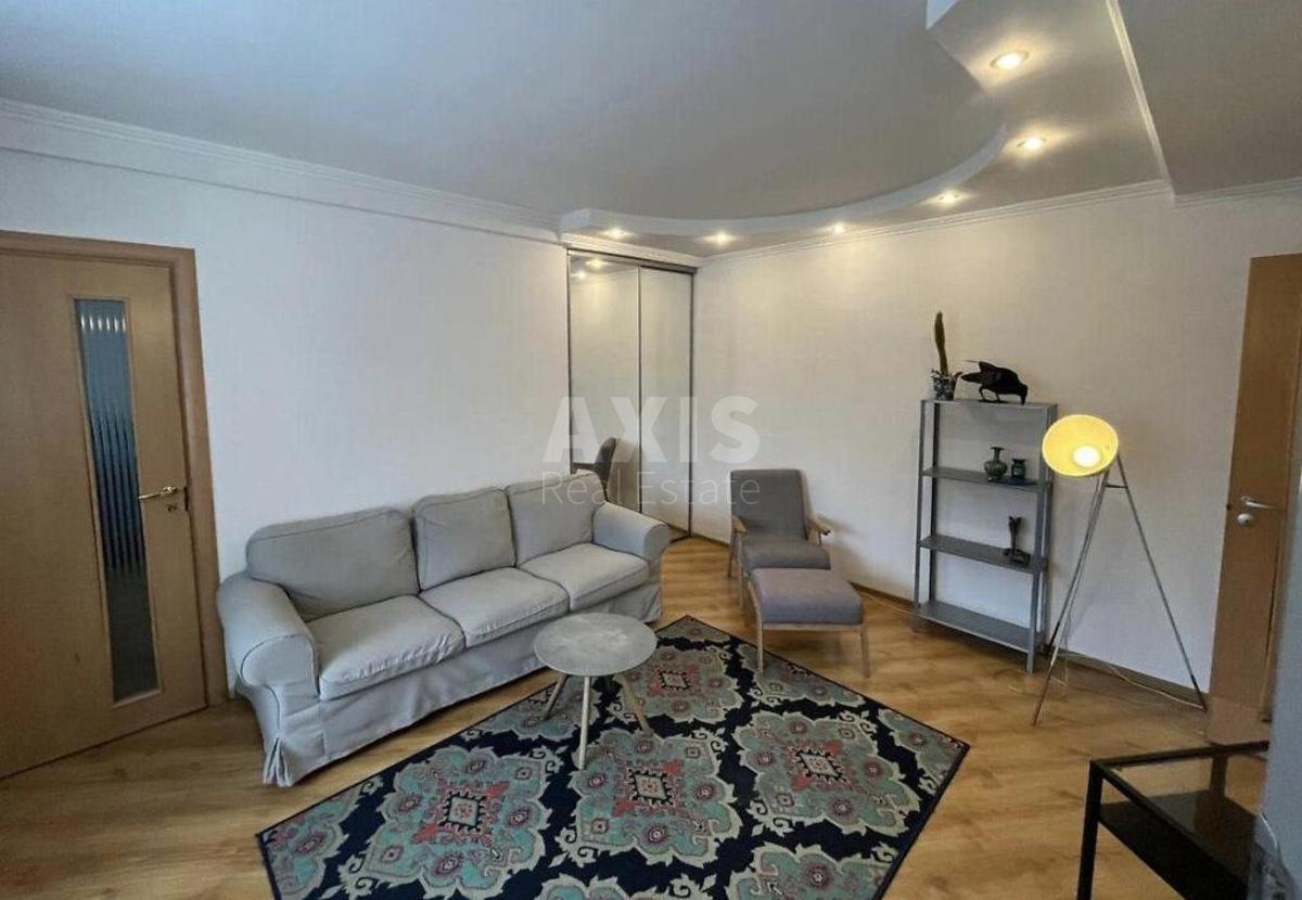 2k apartment pl. Peremogy 704
