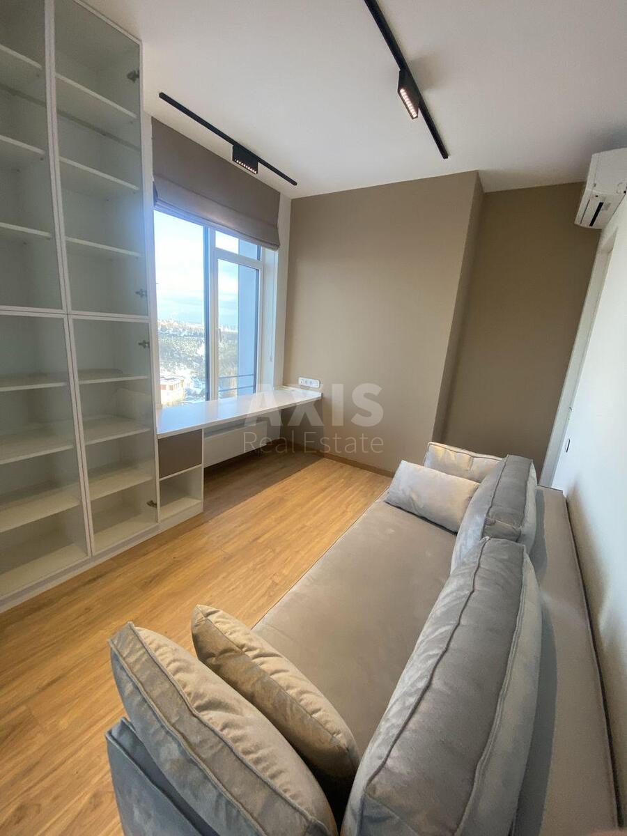 5k apartment vul. Buslivs'ka 125
