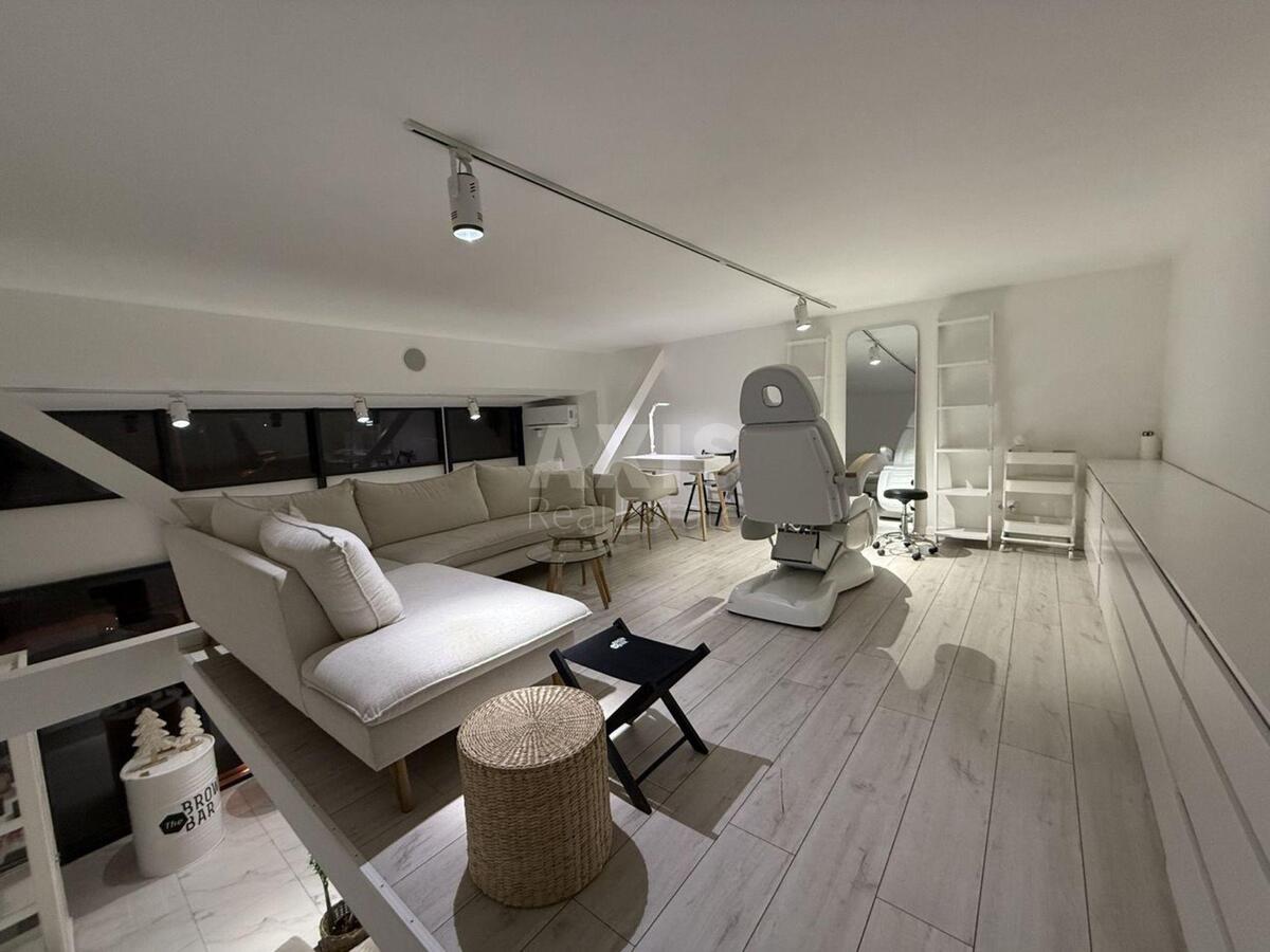 Объект торговли бул. Леси Украинки 36/10, 30м2612275