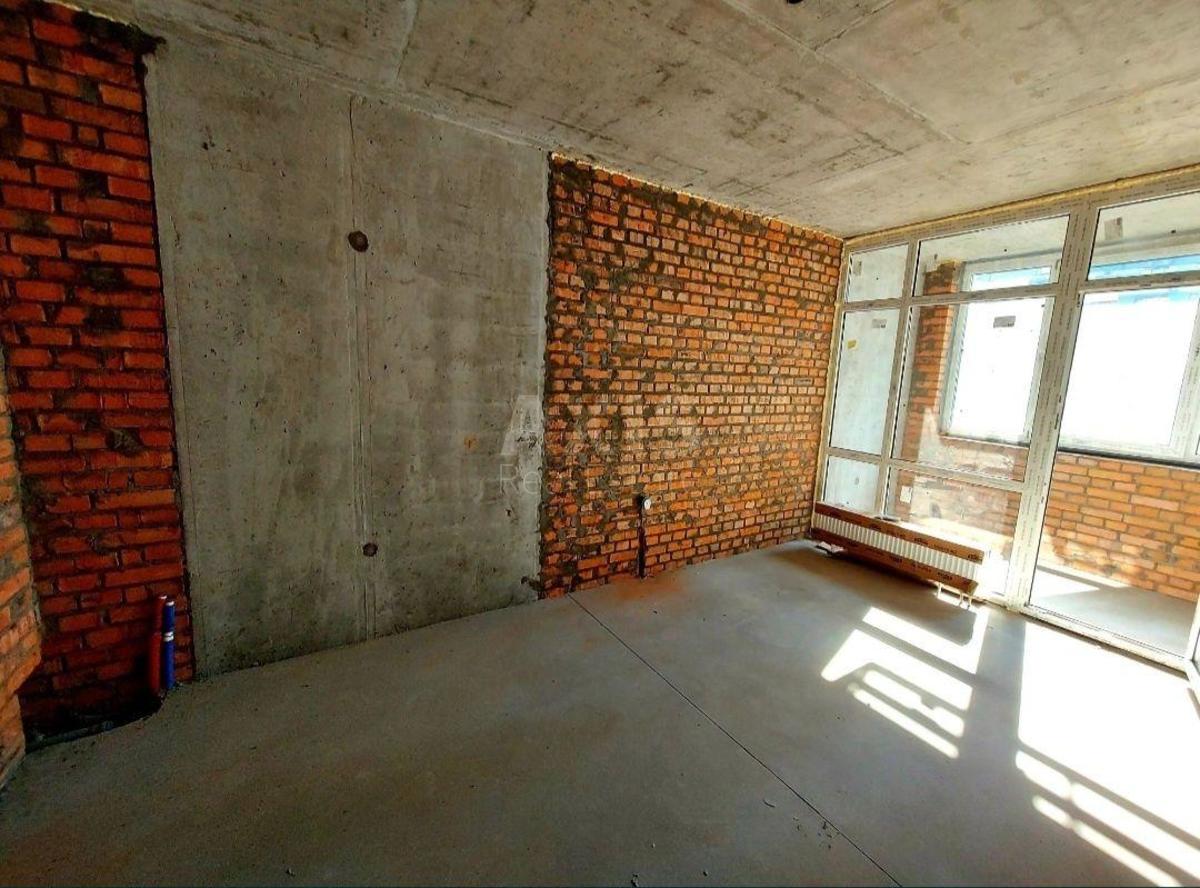 1k apartment vul. Sverstjuka Jevgena 40