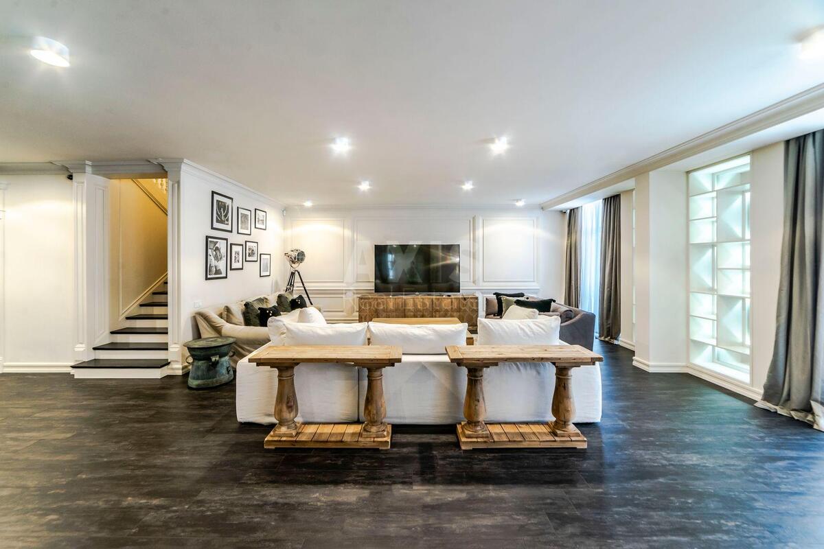 6k apartment vul. Dragomyrova Myhajla 16Б1