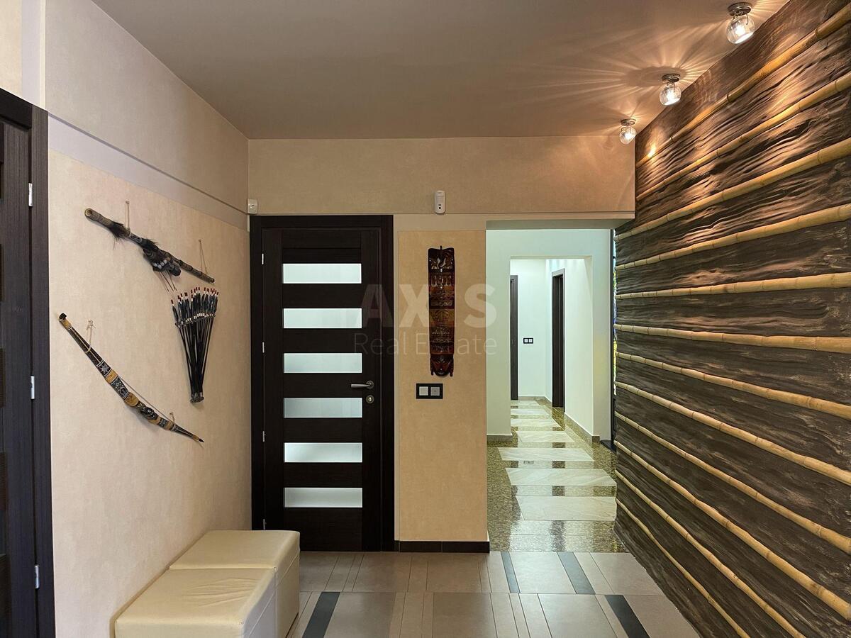 5k apartment vul. Kyrylivs'ka 14/186349812