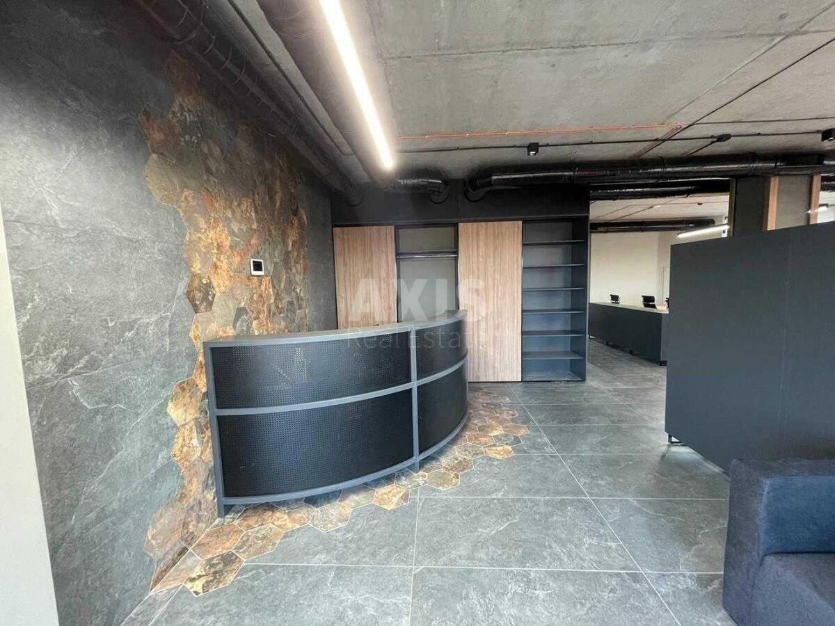 Office pr-t Lobanovs'kogo 119Х, 293m29