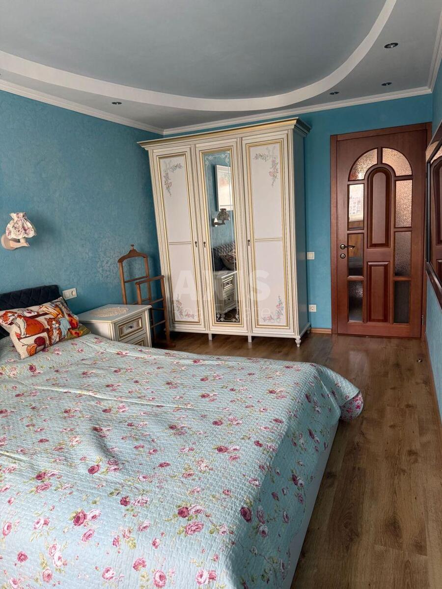 3k apartment vul. Geroi'v Dnipra 3812