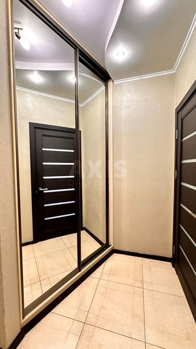 1k apartment pr-t Nauky 696295611