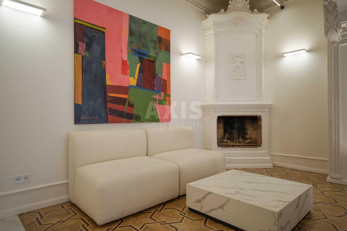 Office vul. Rustaveli Shota 22, 181m263125