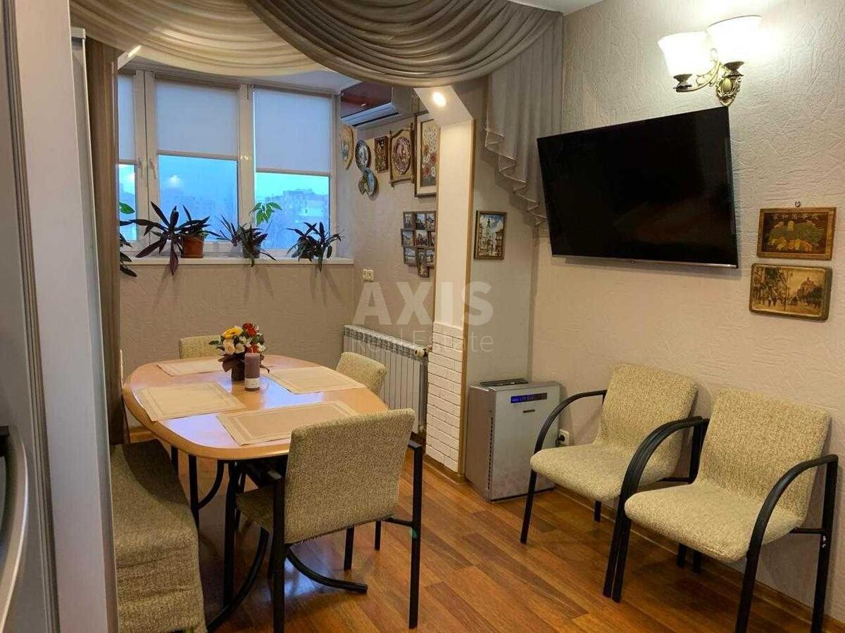 3k apartment vul. Pivnichna 612