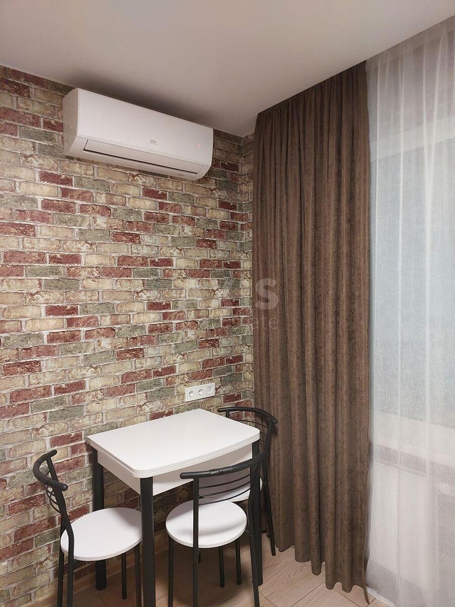 1k apartment vul. Berkovec'ka 6А633651