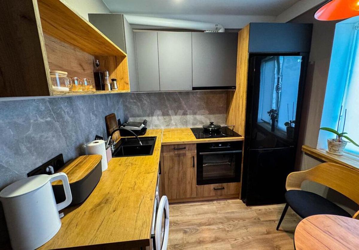 2k apartment vul. Bereznjakivs'ka 12