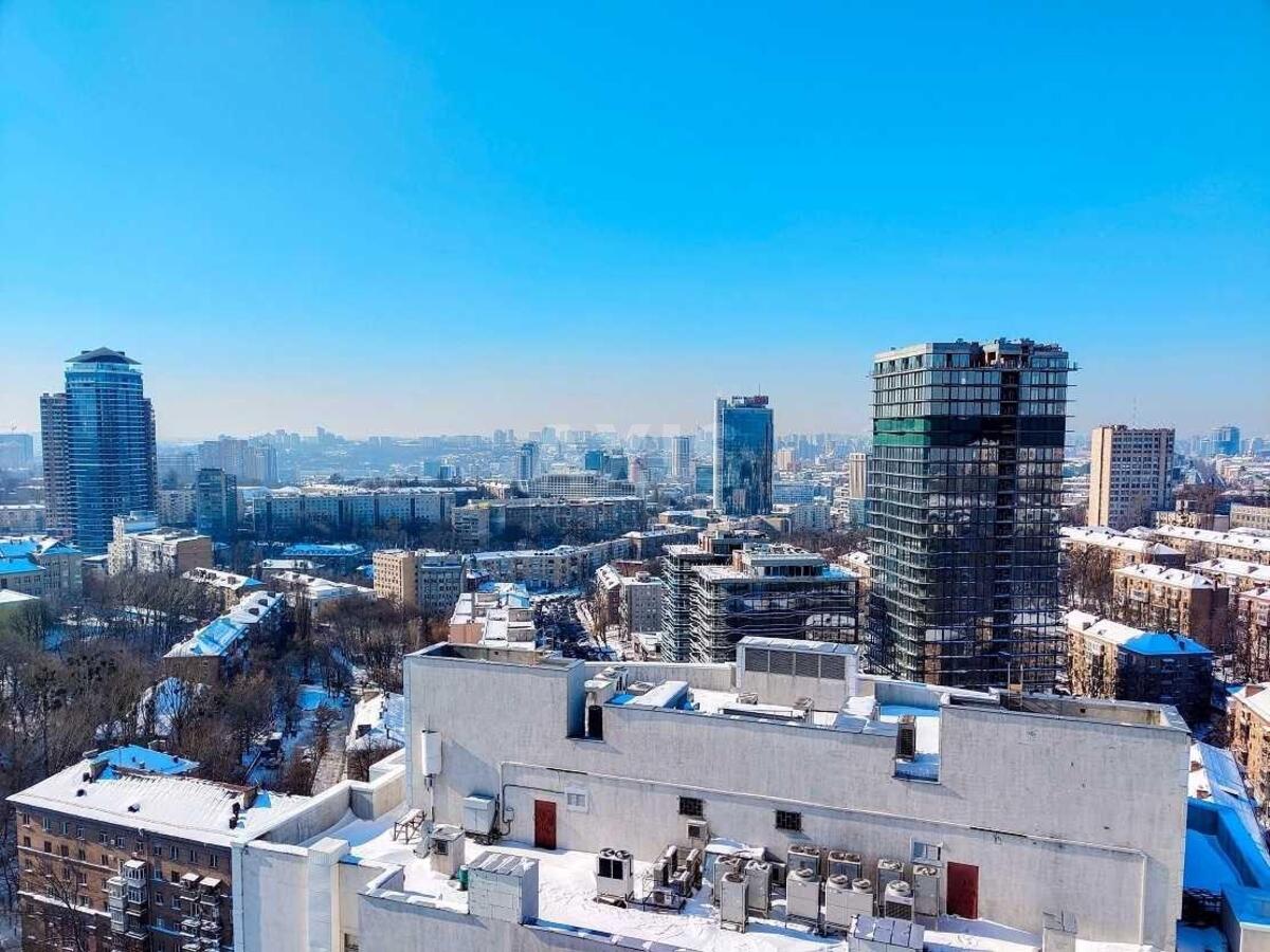 Офис спуск Кловский 7А, 165м26