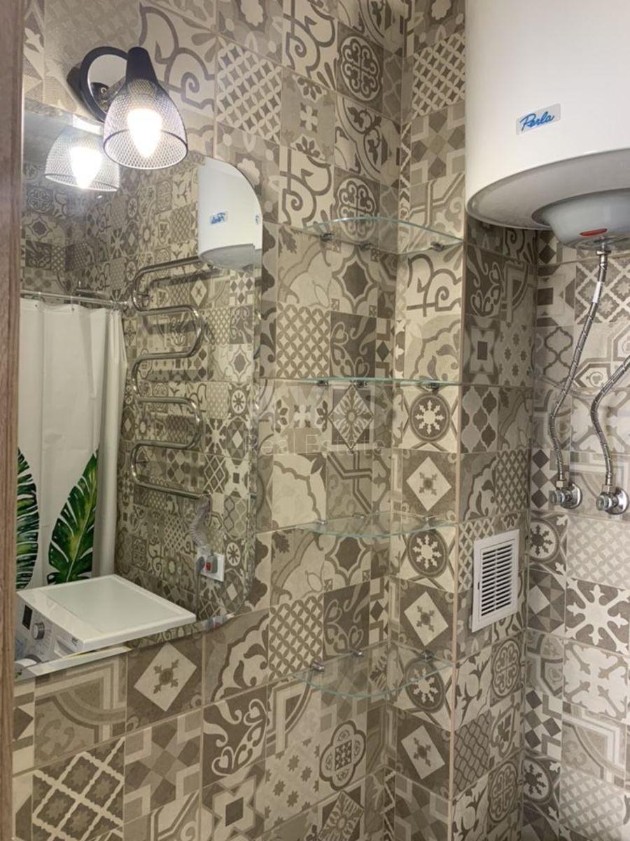 1k apartment vul. Myhajla Maksymovycha 244