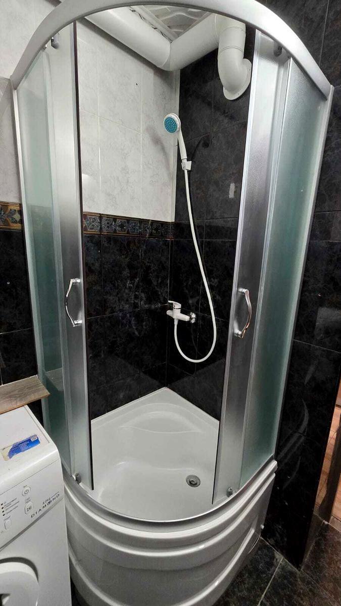 2k apartment vul. Sribnokil's'ka 20630389