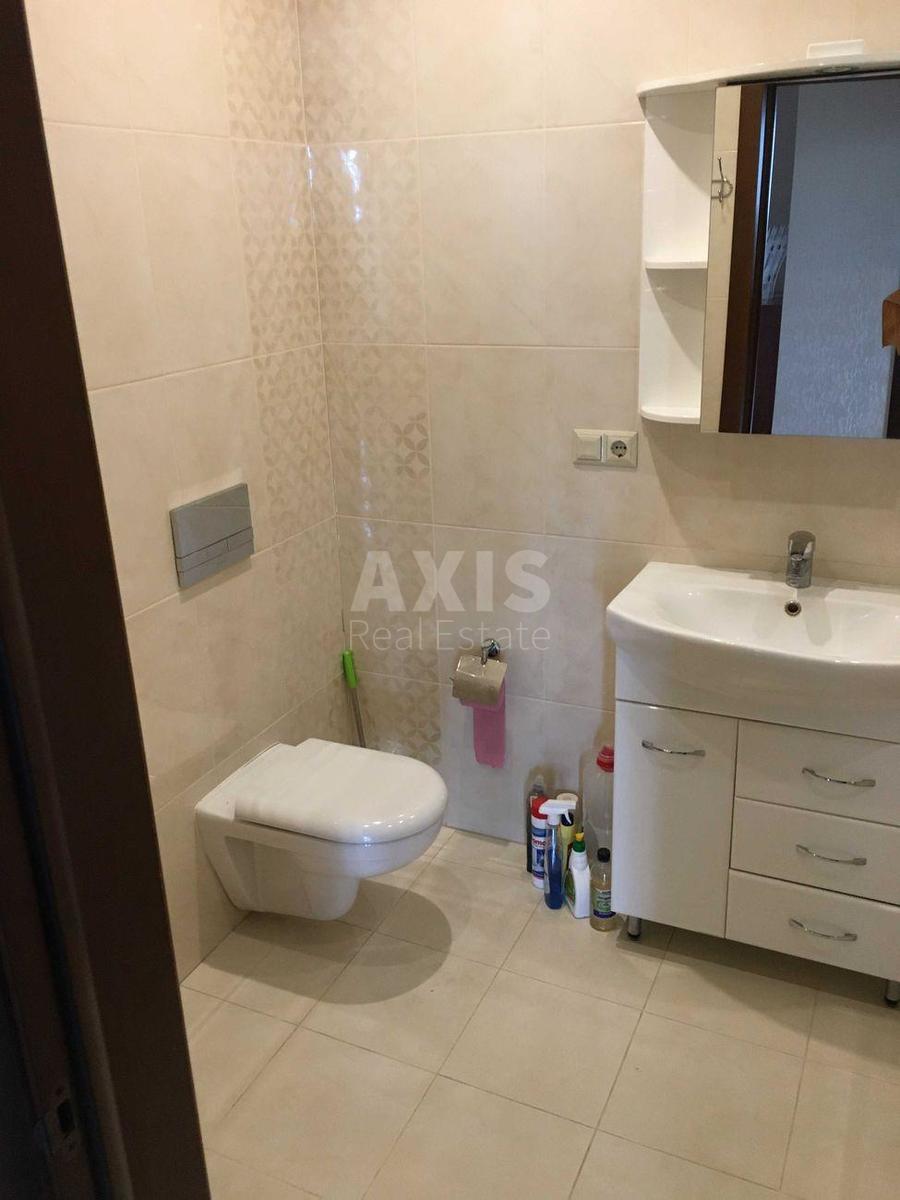 2k apartment vul. Lobanovs'kogo 4Г2