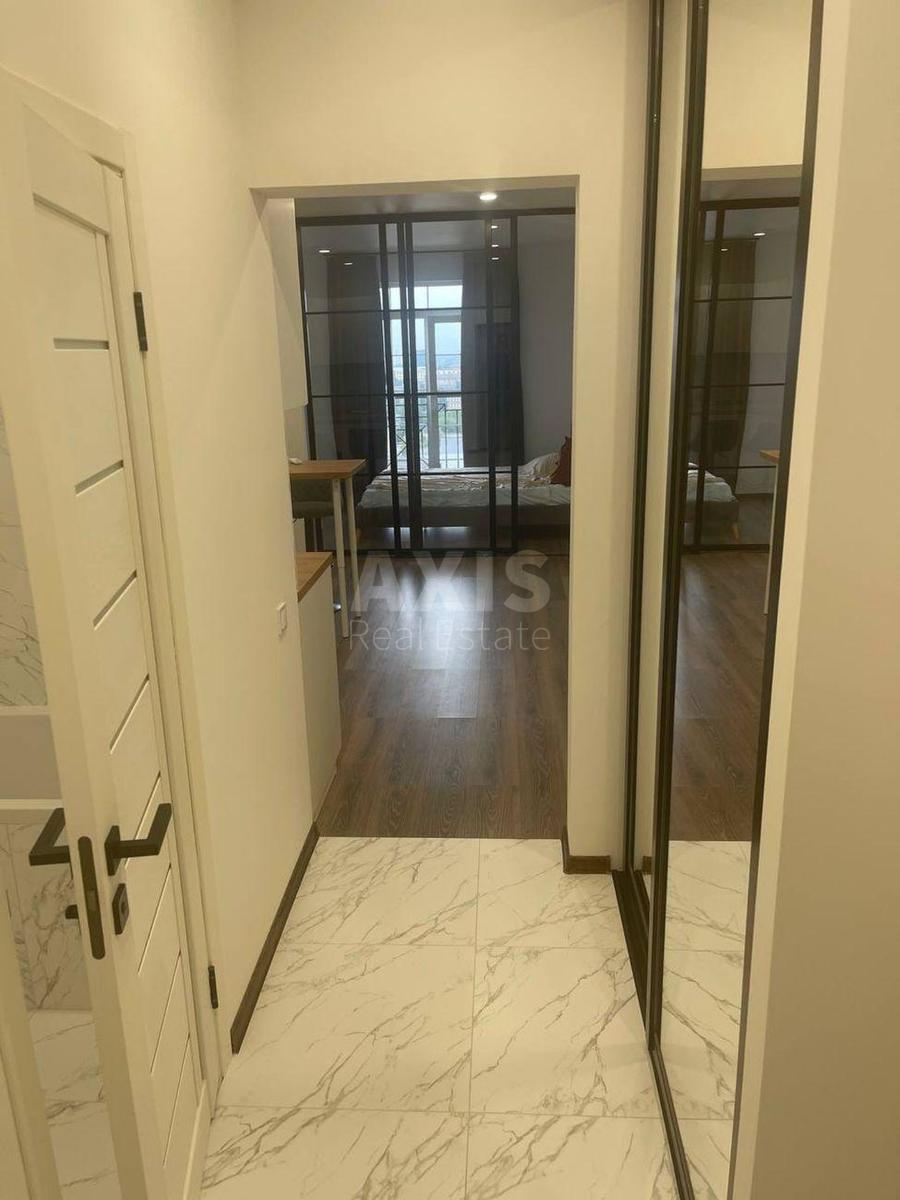 2k apartment vul. Myhajla Maksymovycha 244